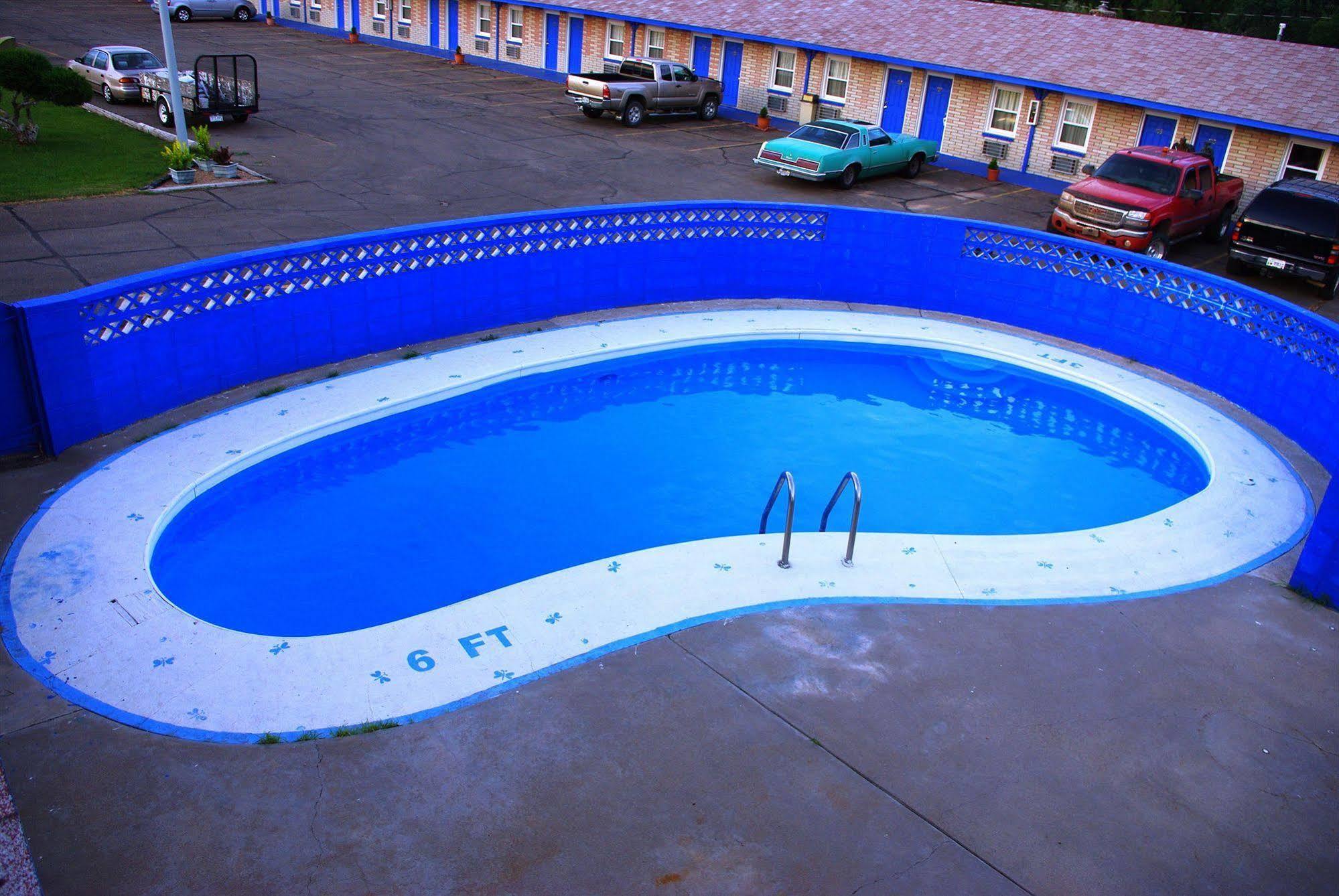 Blue Spruce Motel Ламар Удобства фото